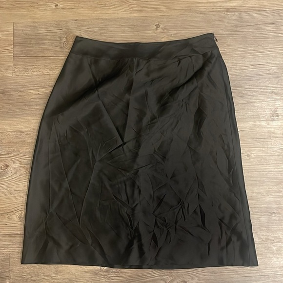Ann Taylor Petites Vintage Silk A-line Skirt Black 8P - Picture 3 of 6